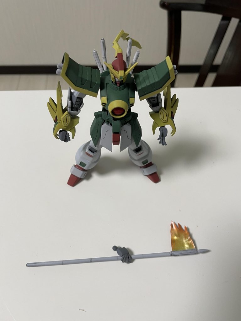 フェイロンフラッグは3mmプラ棒と0.3mmのプラ板から作成。武器持ち手はビルドハンズを弄ってます。