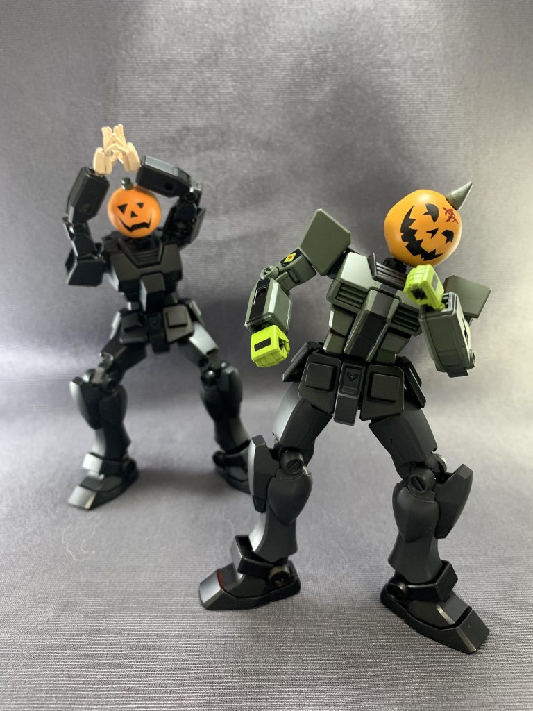 熱唱してる人とバックダンサーの図