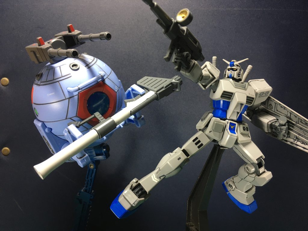 ノンスケールですが1/144キットと並べても良いでしょう。HGUC G-3ガンダムにハイパー・バズーカを届けてくれるボール。アームは単純な上下可動のみでポーズの幅は少し物足りないかな。