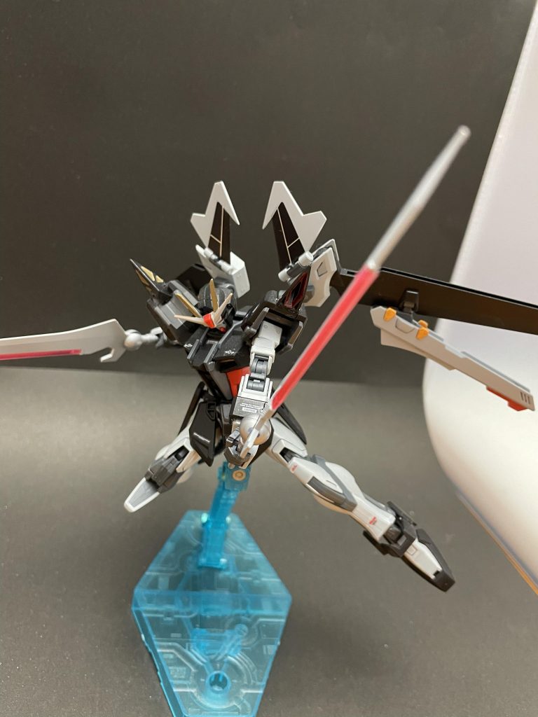 ストライクノワール GAT-X105E–4枚目/制作者:アグニカ・カイエルの魂