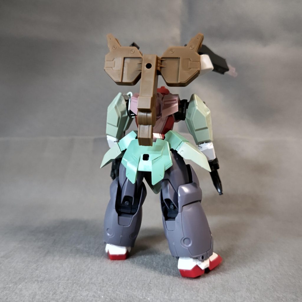 バックパックはHGエルフブルック。