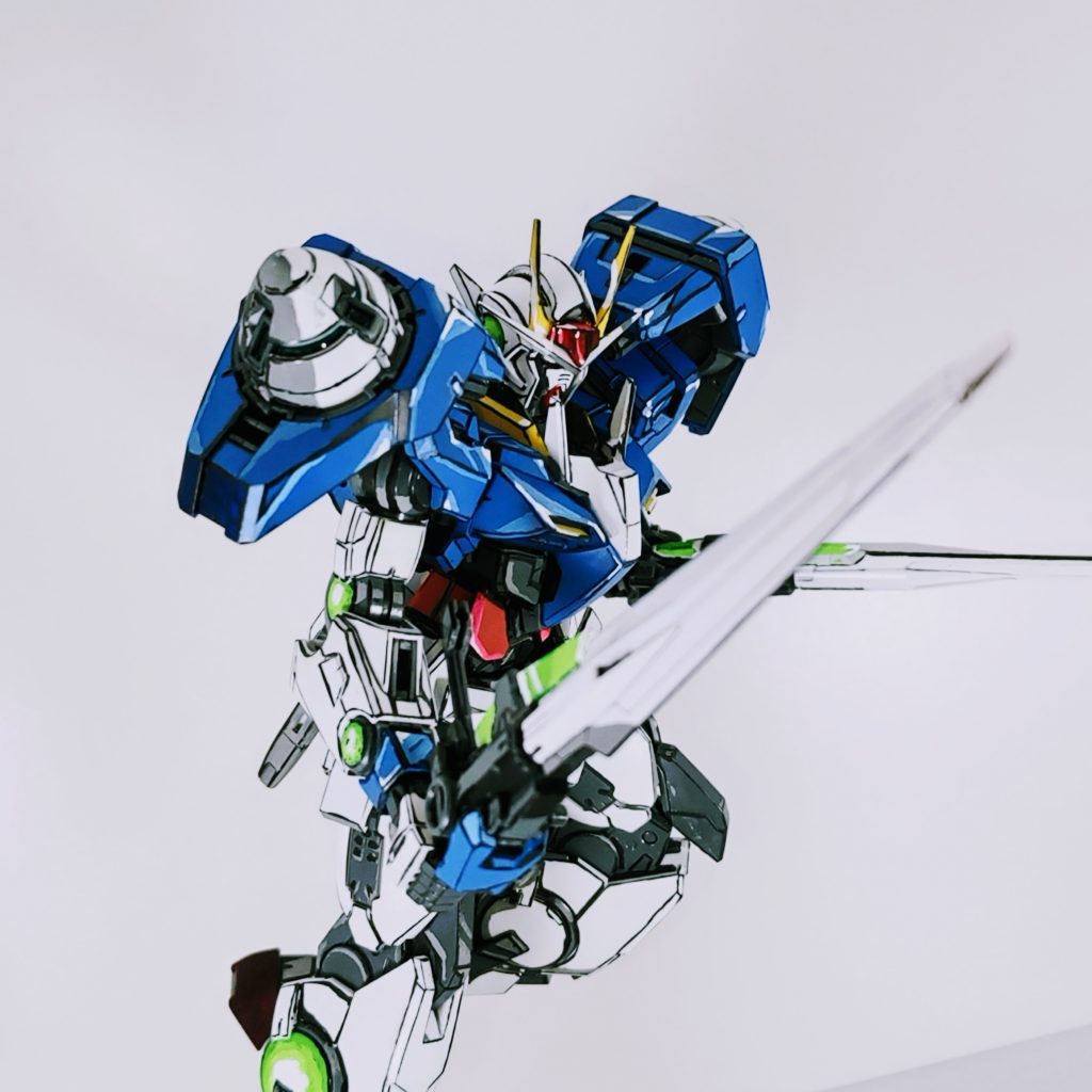 陰影はアクリルガッシュ、エッジ線は筆ペンやマーカーペンで塗っています。