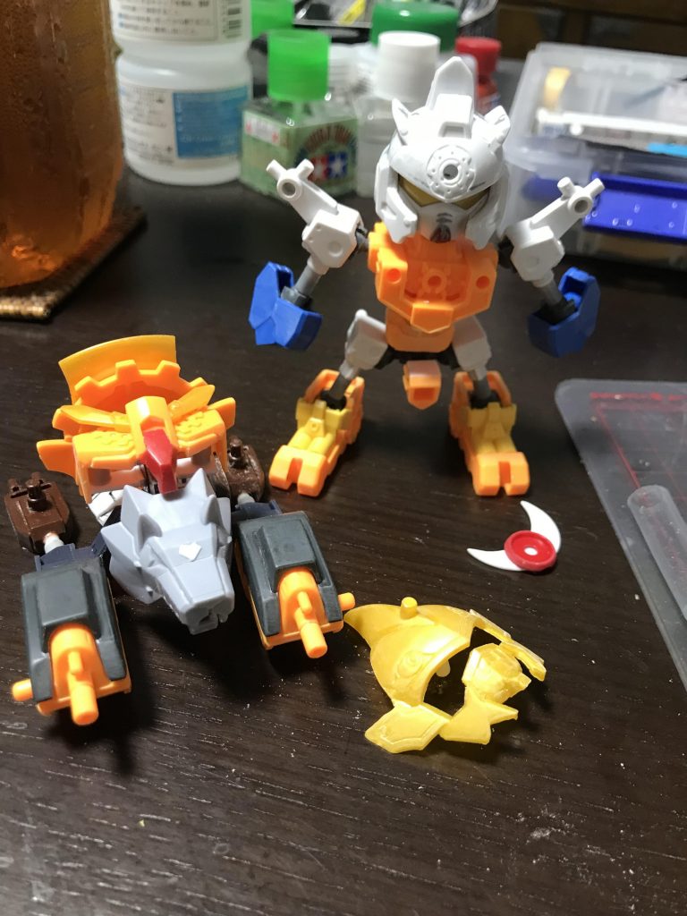 ボールジョイントを仕込んでますフェイス部分はLGBBの武者頑駄無それ以外は鉄板丸