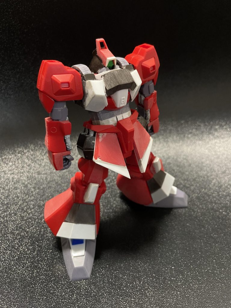 胴の延長と猫背になるように角度をつけました。