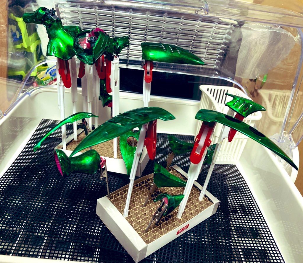 黒→シルバー→クリアグリーン(2度塗り目)