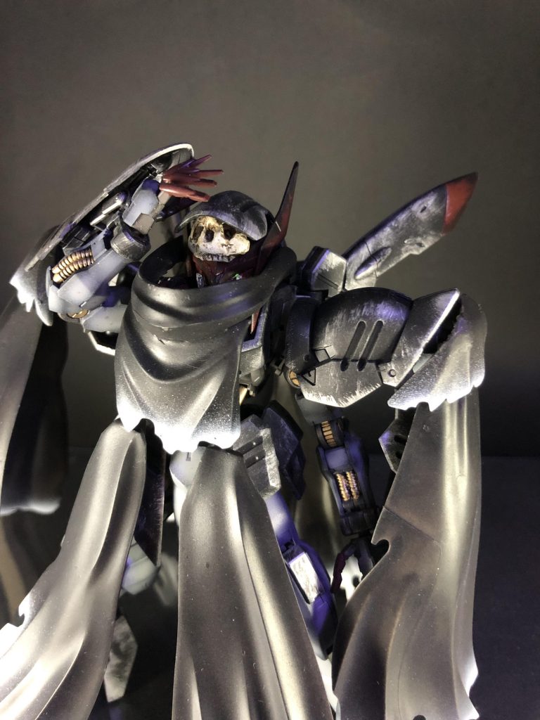 サムネにもありますがドクロの口が開いて中からグレモリーの顔が出てくるようにしてみました!パーカーのギミックを上手く利用出来ましたね!