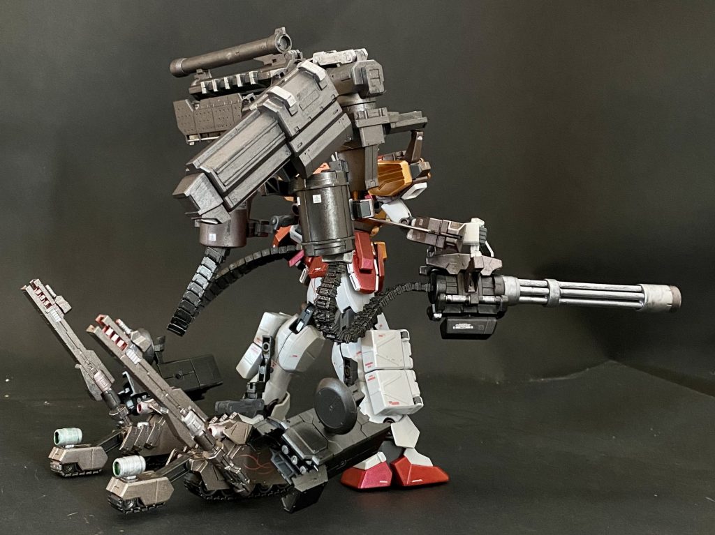 要塞ですので後部にも攻撃出来る様にしてあります。