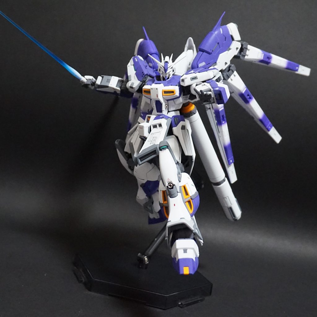 ビームサーベルを構えて その２