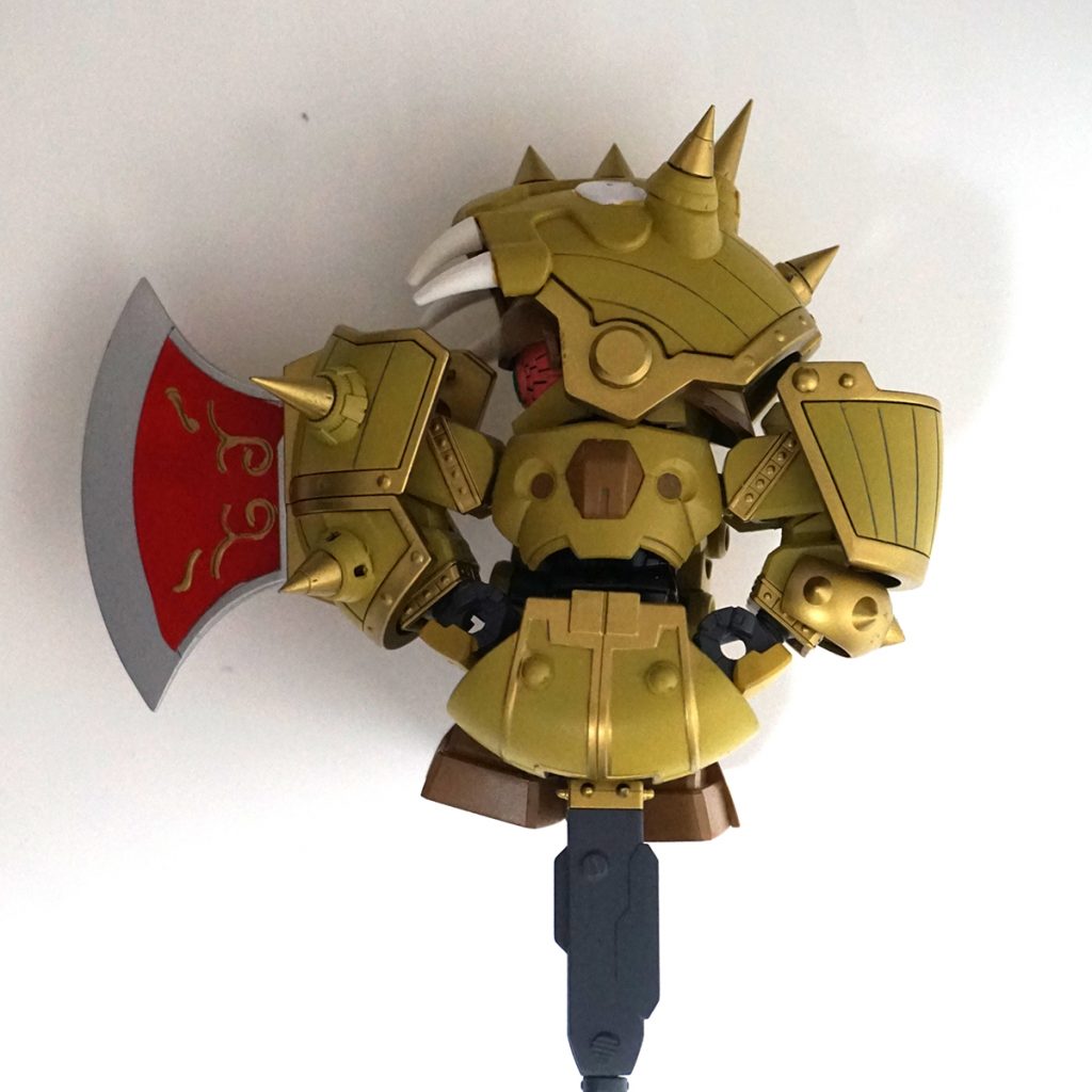 差し替えにて大型斧に変形します。