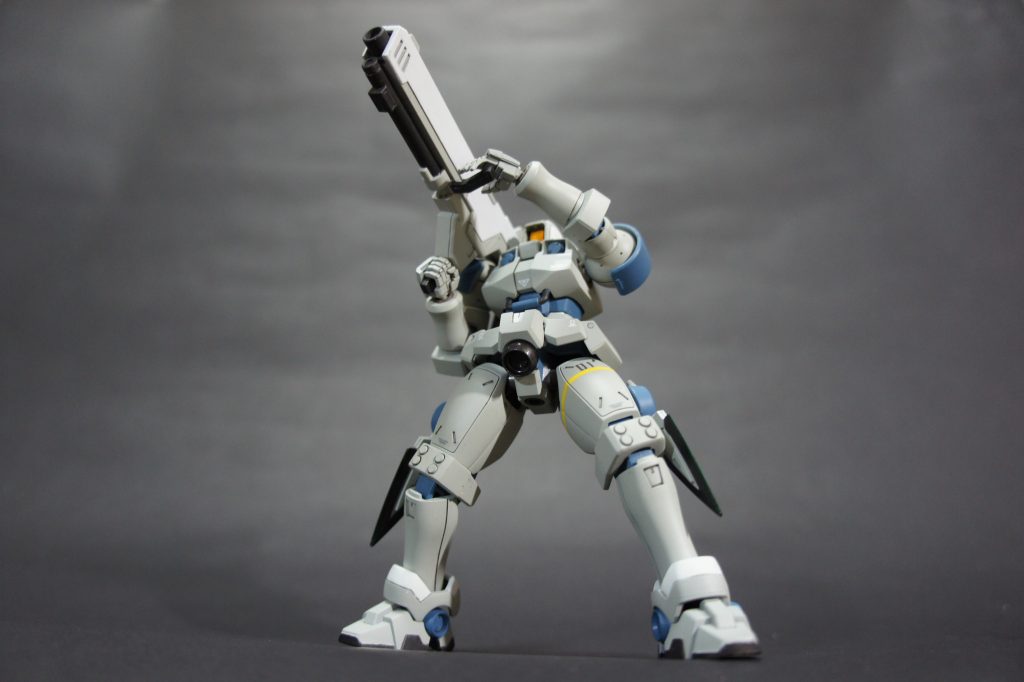 大口径ビームランチャー！「狙い撃つぜぇ！」