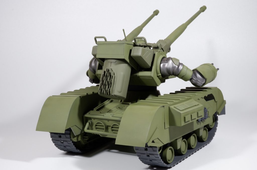 背面排煙ダクトにフィンを付けて、上部にプラ板でカバーを作成しました!