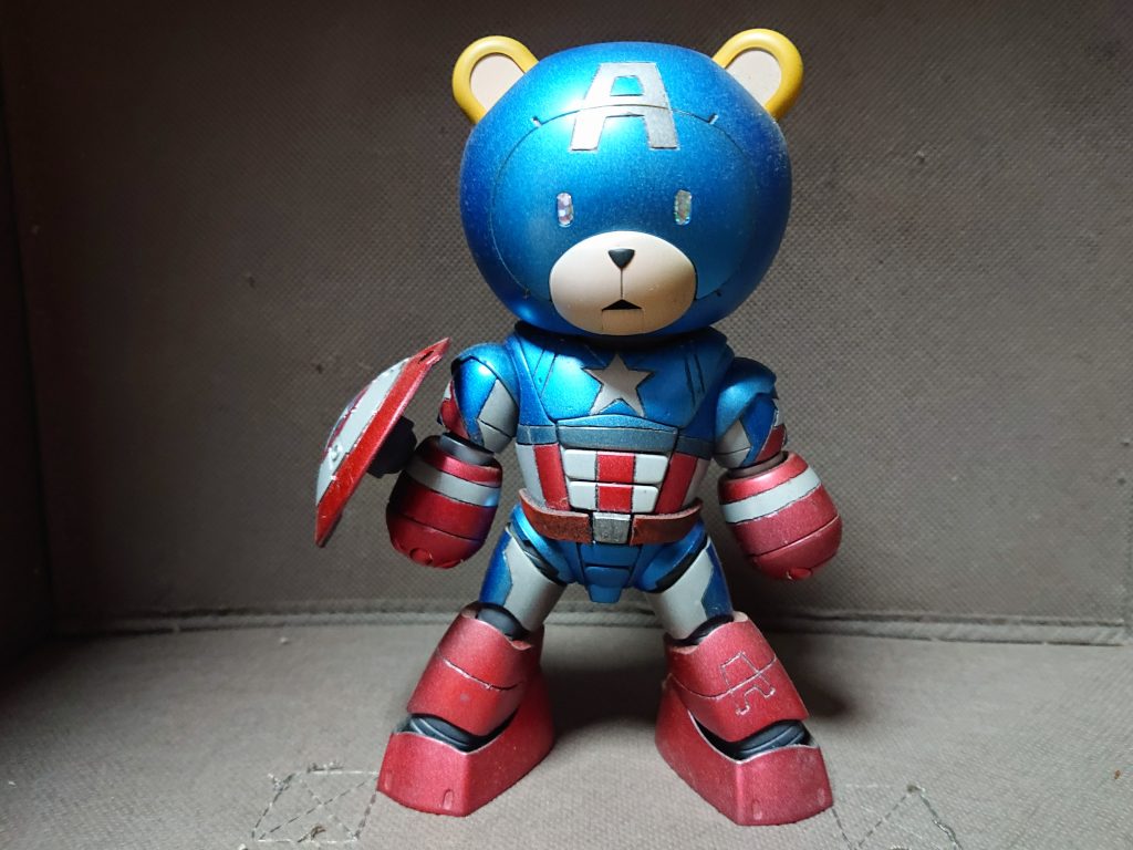 腰のベルトは、なぜか本物の革を使いました 