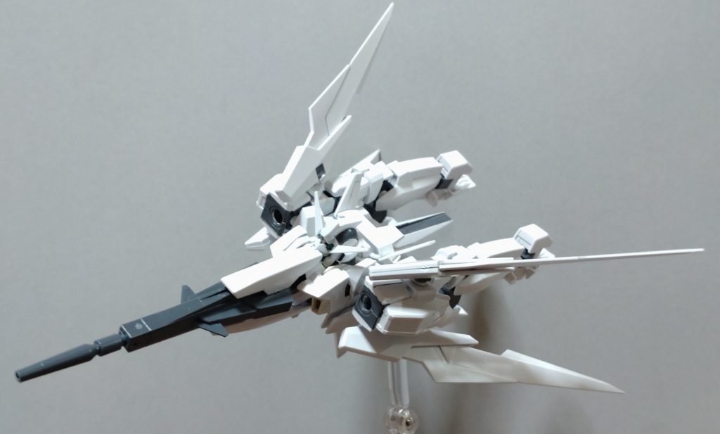 ・ストライダー形態マァ、白いだけでノーマルとは何の違いもないっスね