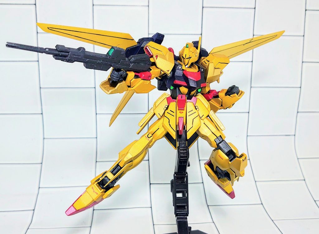 ビームライフル百式のライフルをベースに百万式のライフルパーツを付けてみました。