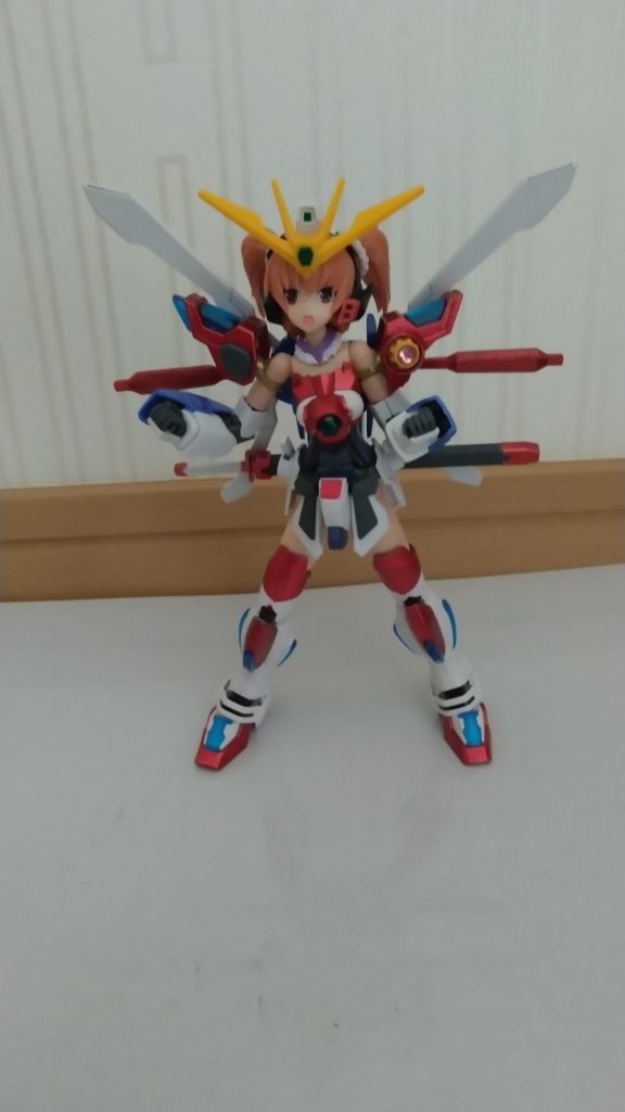 ゴッドバーニングガンダムちゃんハイパーモードっ!トランザムが無くなった代わりにハイパーモードが使用可能。ゴッドガンダムの羽の肉抜き穴はプラ版を充ててヤスリで削り、メタリックレッドで塗装しました設定としてはシャイニングフィンガーとゴッドフィンガーの両方が使えるというトンデモ仕様ww