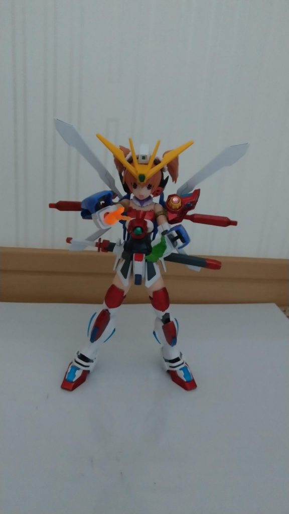 「ゲム・ギル・ガン・ゴー・グフォーっ!!」Gストーンがないと使えそうもないような気がしたのでこの為だけに額にGストーンを付けてみました。そしてこの為にGNドライブは外されました!このガンプラ、というか自作のMS少女をGBNで使うとどうなるか、やや興味もあったりします。