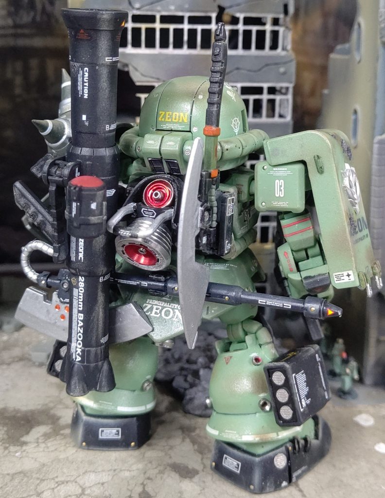 フル装備の後ろ姿。