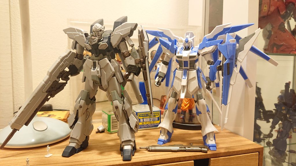 チェックを兼ねて素組。ゲート処理すら未済。。。