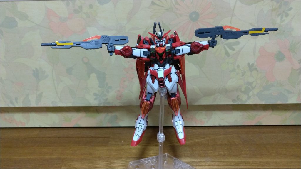 ついでだからポーズも取らせてみました。ローリングバスターライフル的なポーズ。