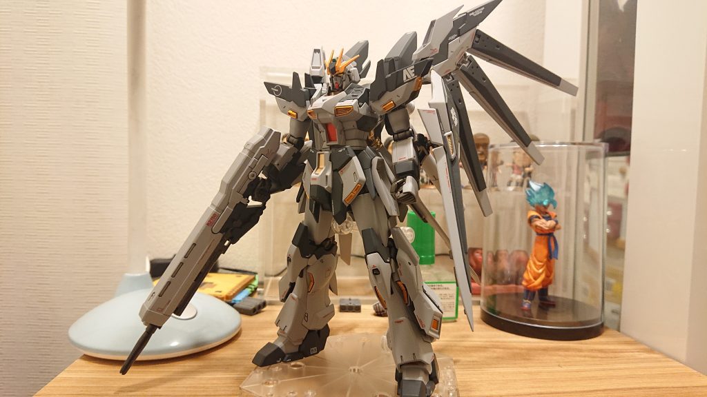 塗装とデカール。