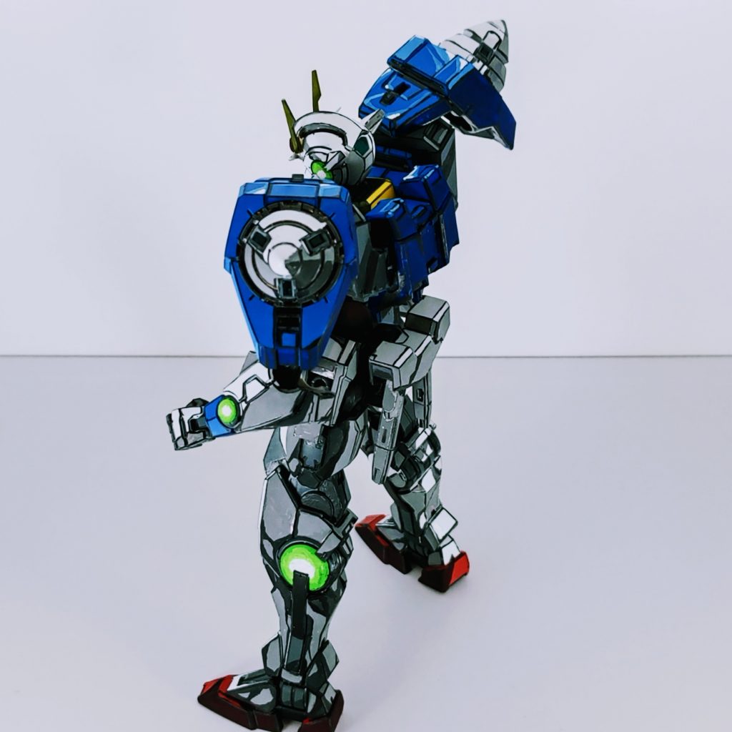 プラ地にはヤスリ掛けしていないので、塗膜がはがれやすいです。