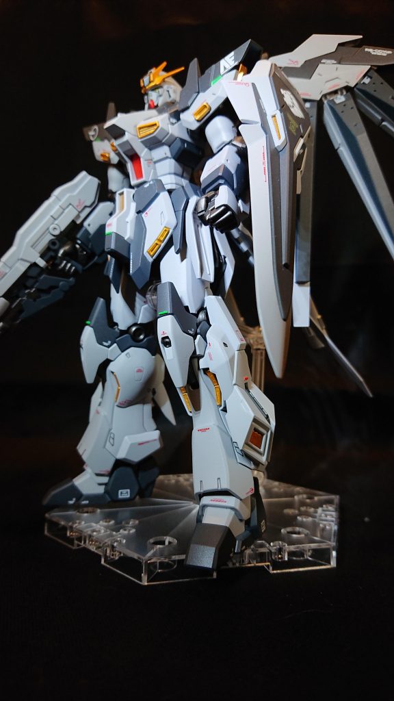HGBF 1/144 RX-93-v2V Hi-νガンダムヴレイブ–8枚目/制作者：かずよし