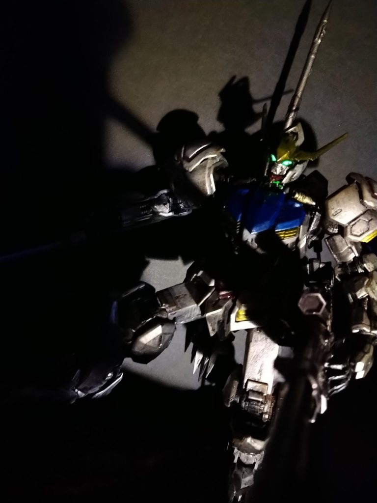 バルバトス–3枚目/制作者：@upaupa98