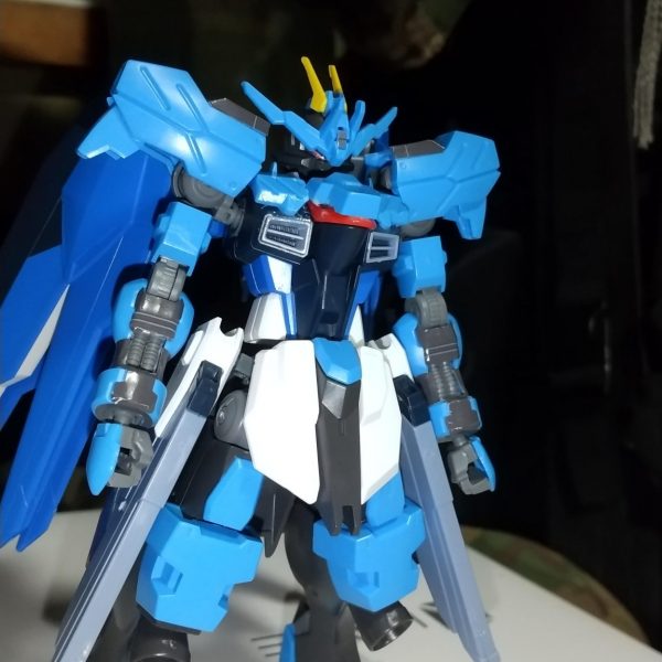 ガンダムヴィダールフリーダム(仮称)これからディテールアップや塗装をしていこうかなと思います。（1枚目）