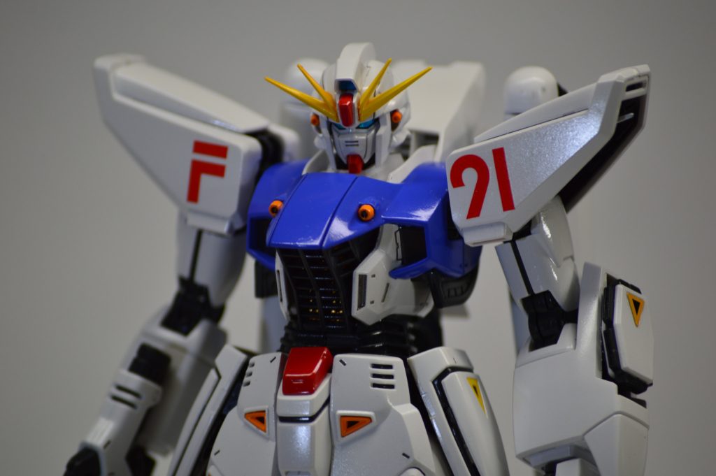 御覧いただきありがとうございました。間違いなく今年最高傑作となりました。大満足です。もしよろしければ過去の作品もご覧になって、私の成長の足跡をたどっていただければと思います。次回作品は未定です。大学の講義も始まったのでゆったり作っていきます。RG νガンダムから逃げるな。