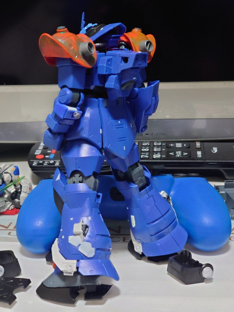 プラ板とかはこんな感じでぺたぺたしてます٩( ᐛ )۶