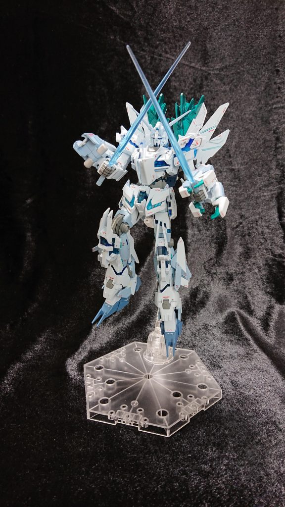 接近戦、既成のビームサーベルが驚くほど短し😲何でこんなん?