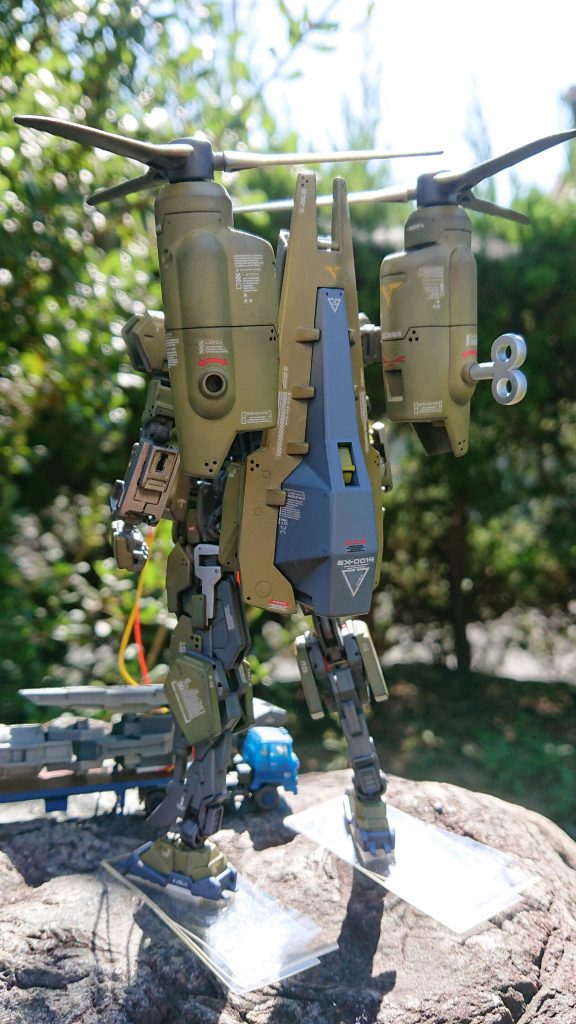 背中のティルトローターはヘイズル改と言うことで脚の熱核ロケット.エンジンを移植していると思われるのでかなりの推進力があると思われる(本当に熱核ロケット.エンジン使用していれば…😅)