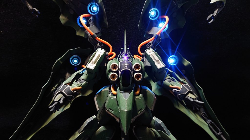 バーニアはウェーブのHアイズを埋め込んで、LEDの光を拡散させています。