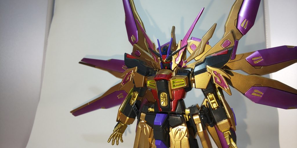 頭部は悟空インパルスガンダムのアンテナをペタリとつけてデザインを寄せて見ました。