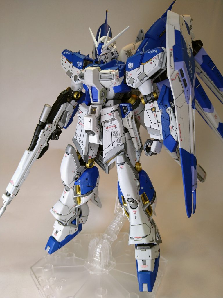 もう既に、かなりの素晴らしい作品が投稿されてますので、説明はいらないと思いますが、本当にカッコいい!可動も文句なしで色分けも十分。本当にこのRGは素晴らしい😍。