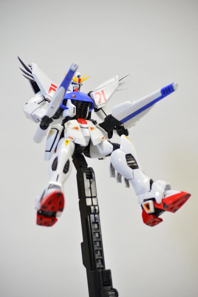 フェイスオープン&最大稼働の写真VSBRは持たせるのが大変ですが映える武装で好きです。