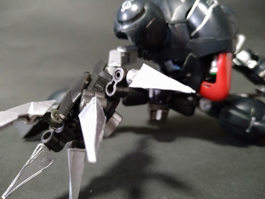 五指は可動可能