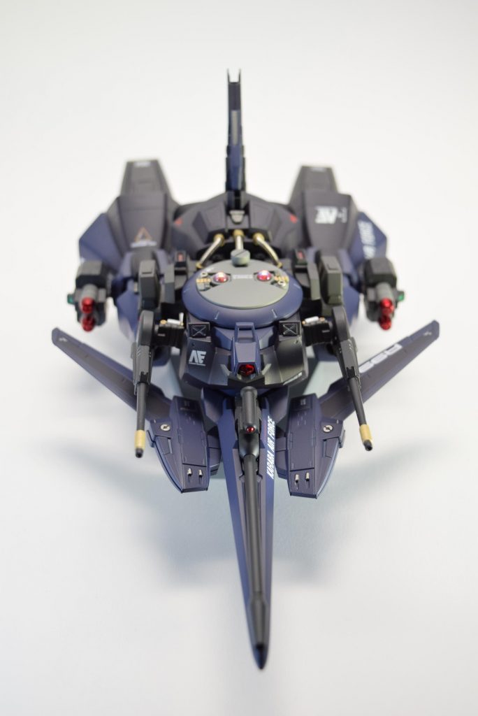 カラバが所有する機体で、コンセプトは、夜間の索敵からの強襲、一撃離脱です。推力の代わりに稼働時間を犠牲にしたので、運用はアウドムラとの連携を前提としています。カラーはイフリートナハトを参考に。