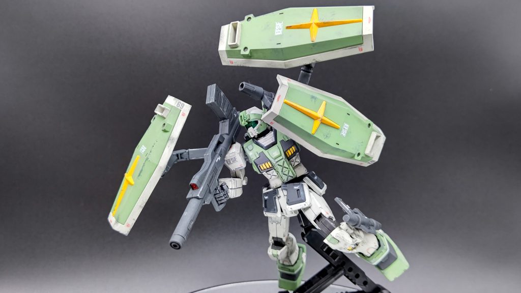 サブアームはそれなりの長さがあるので展開すると結構場所を取ります。