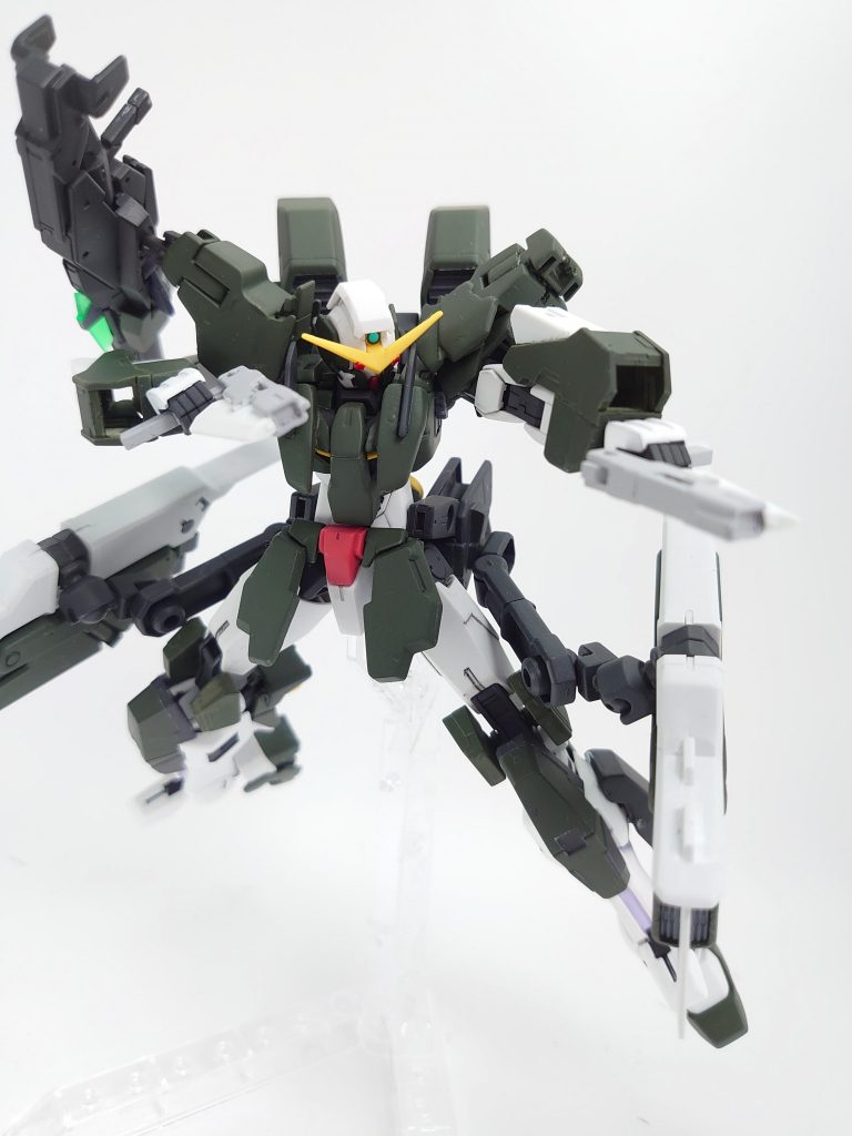 GNハンドガンコア、アーマー時両形態時に使える取り回しの良い小型の銃威力は低いが連射性が優れている