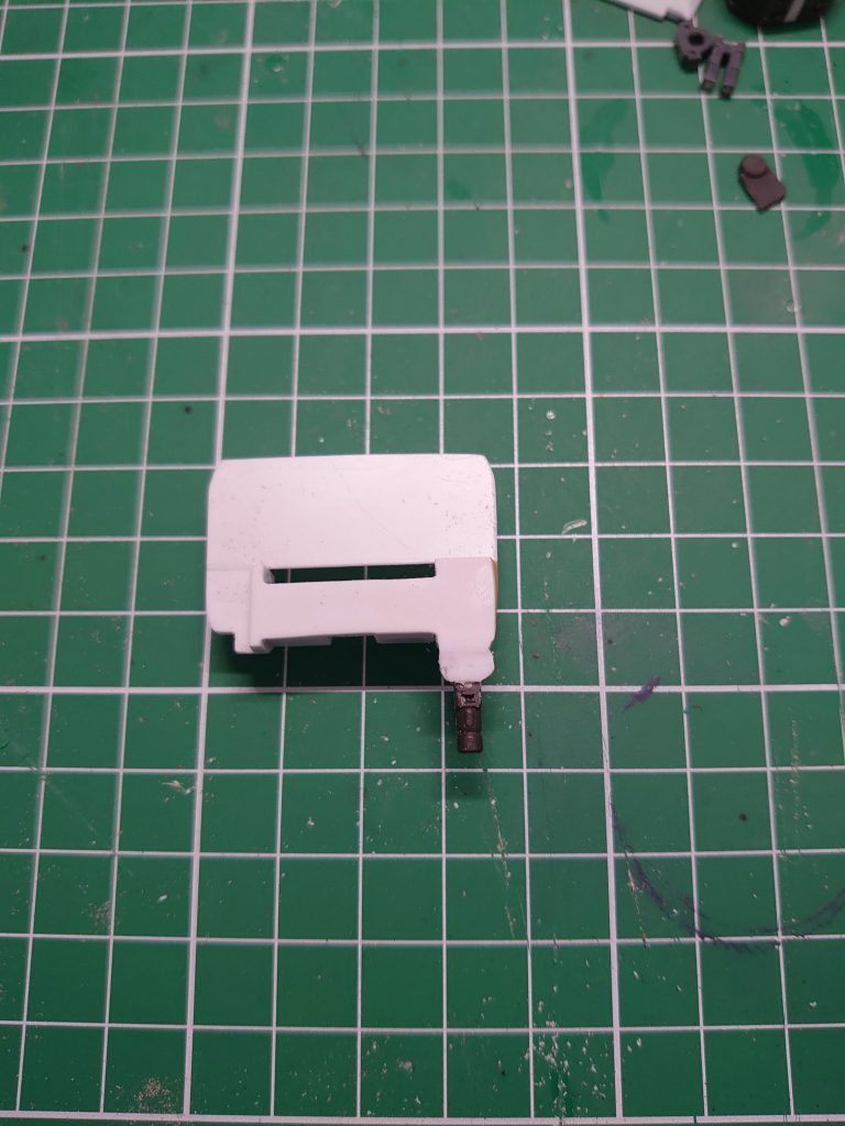 バックパックはベースの接続部を使って