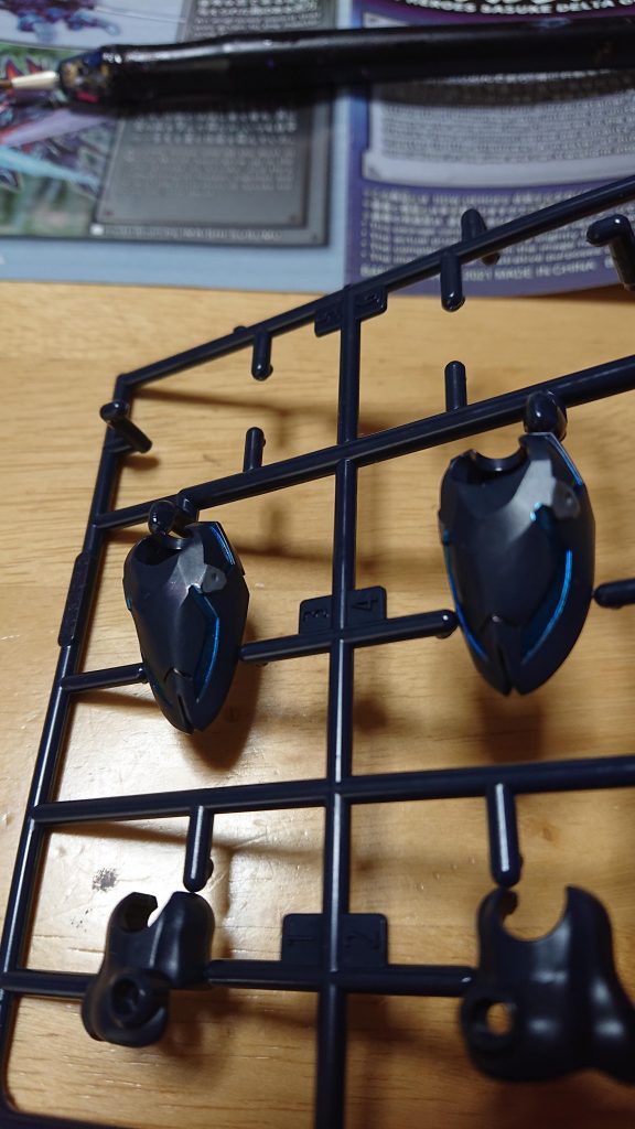 脚の塗装です。