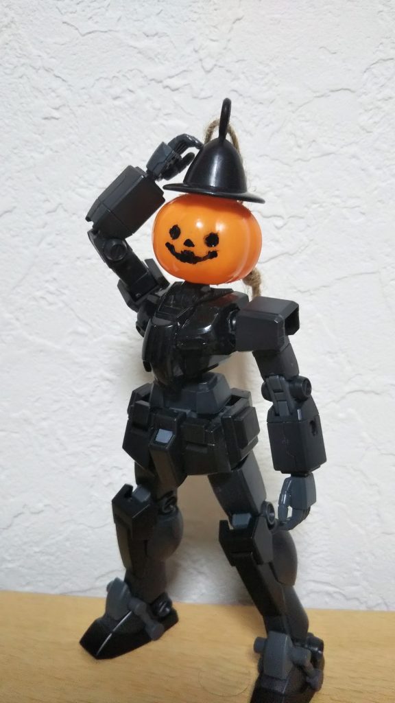 オリジナルで元のオーナメントに付いてる帽子を着けることもできます。