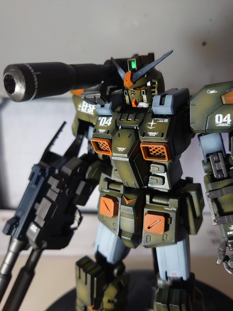 背部キャノンを展開するとこんな感じに