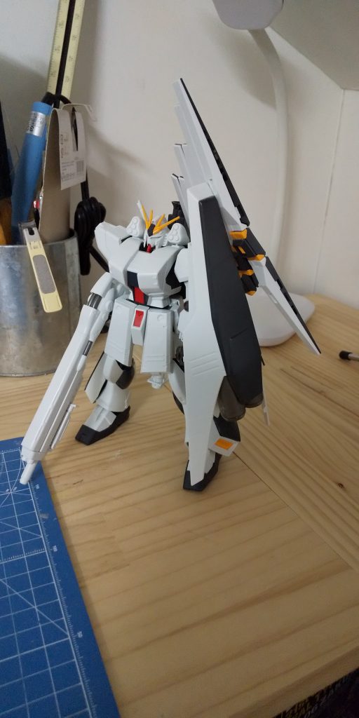 HGのνガンダムHWSのす組です