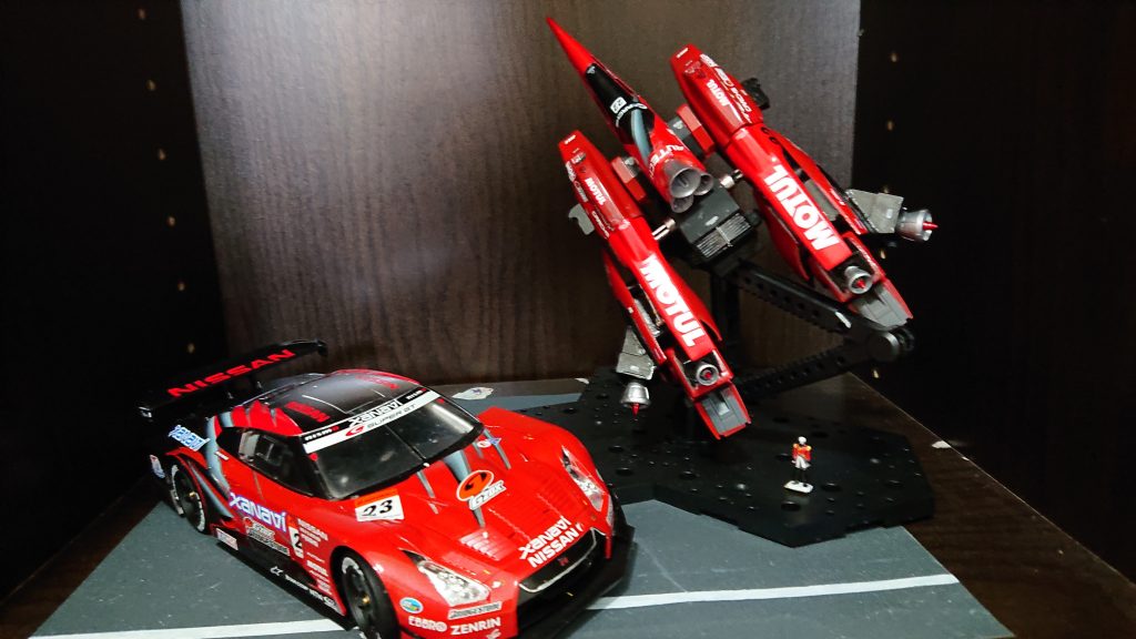 デカールもとのカーモデルGT-R