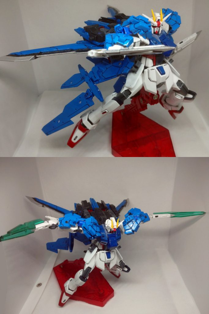 エールストライクっぽい(?)アクションポーズ。やはりタイトル撃ちはビームライフルじゃないと雰囲気出ませんね。今回はビームライフルは持たせない仕様なので仕方なしです。