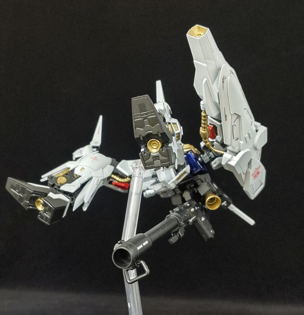 バズーカアクションモーションはνガンダムよりバックパックからの砲撃