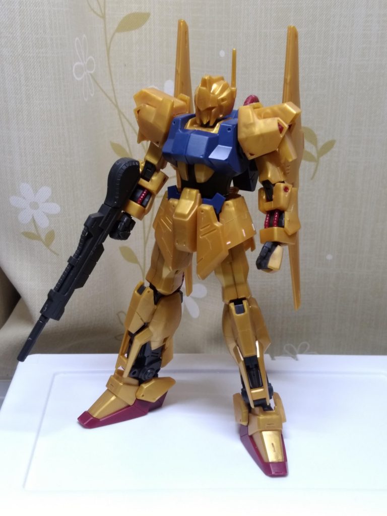 素組み&筋彫り、プラ棒はりです。