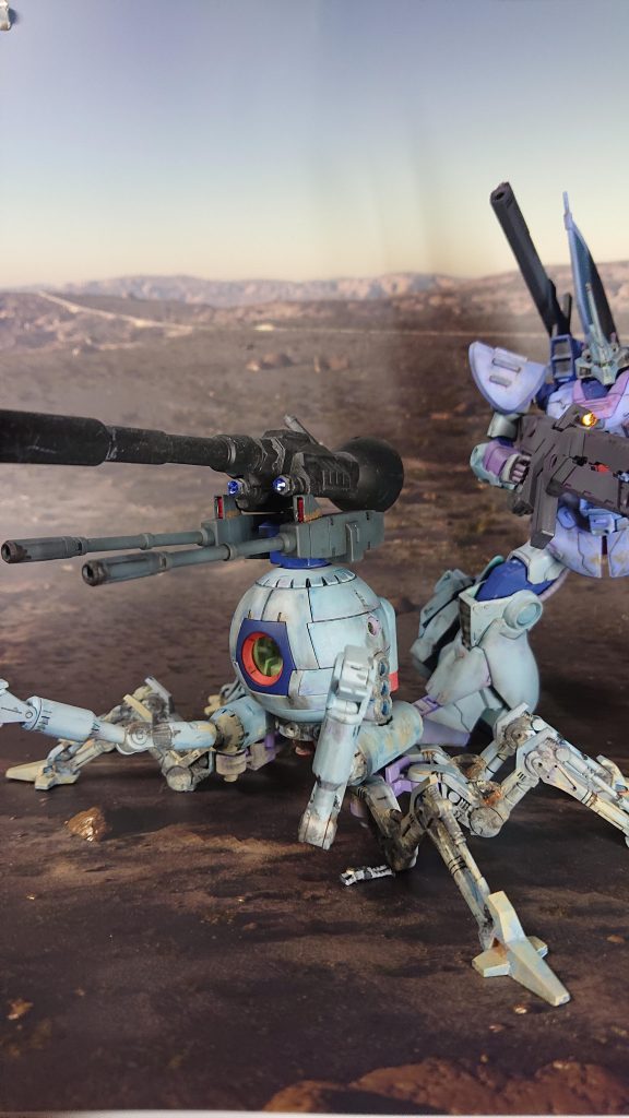 そこで、随伴機の地上用ボールに。